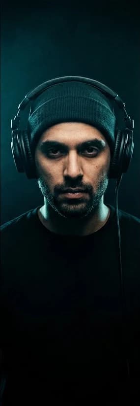 Arjun, artist portrait